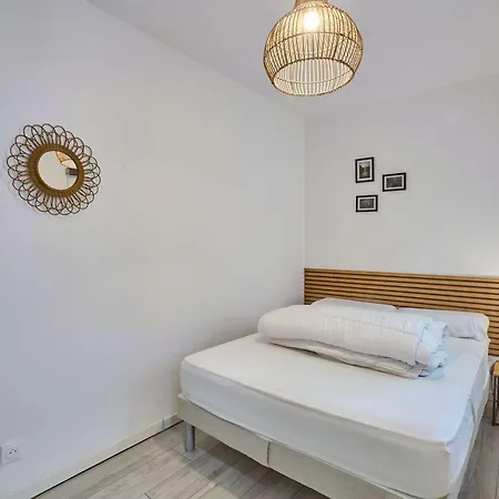 Maison De Ville T3 Renovee, Animaux Acceptes, Ideal Pour Sejours A Cazaubon - Fr-1-841-83 بيت للعطل *